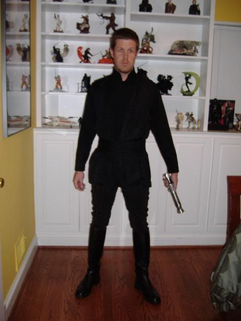 luke rotj outfit